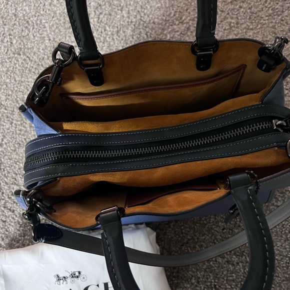 REAL COACH BAG! - Picture 7 of 9